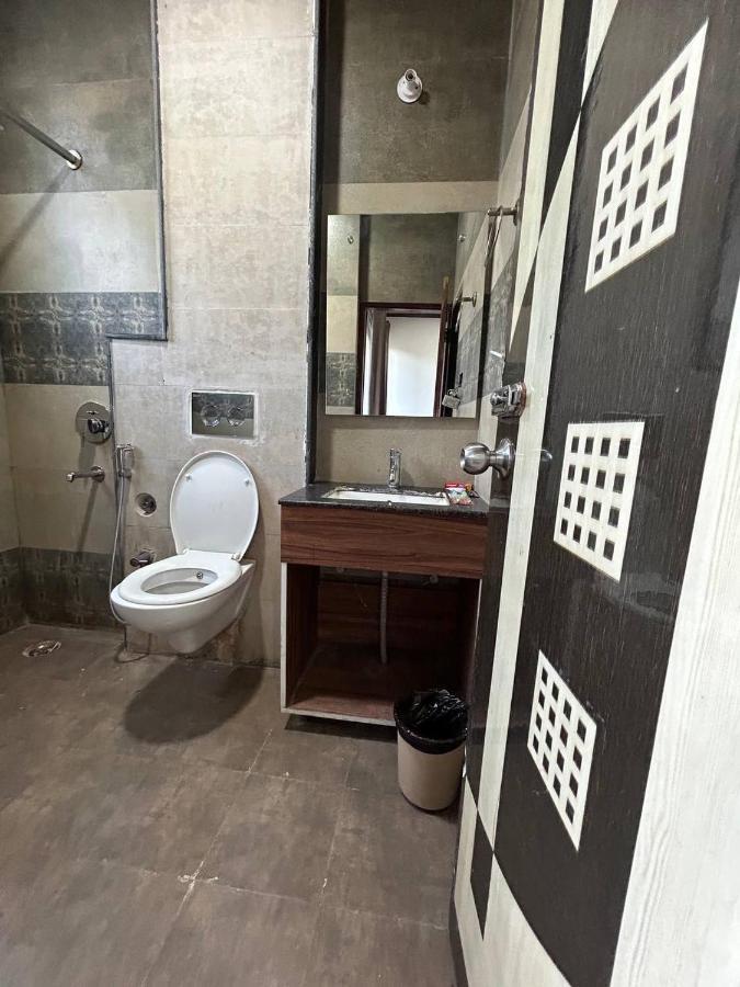 Hotel 7 Heavens Mussoorie Εξωτερικό φωτογραφία