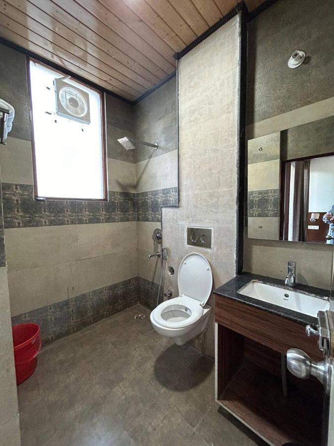 Hotel 7 Heavens Mussoorie Εξωτερικό φωτογραφία