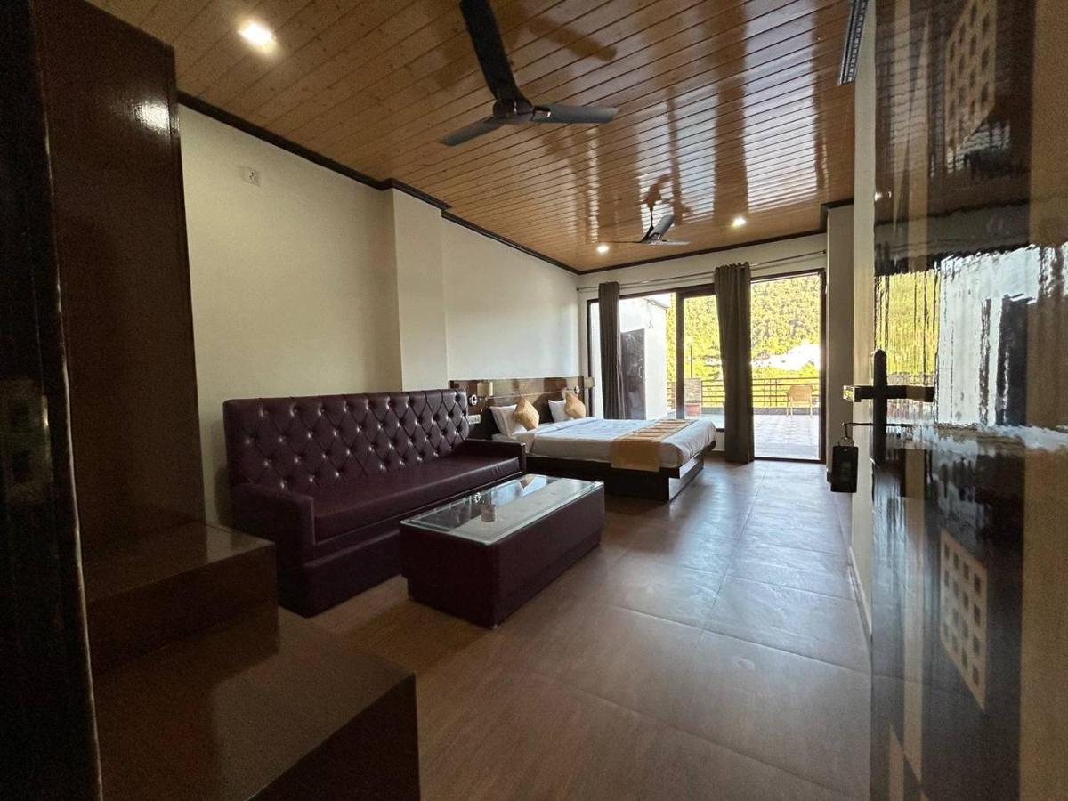 Hotel 7 Heavens Mussoorie Εξωτερικό φωτογραφία